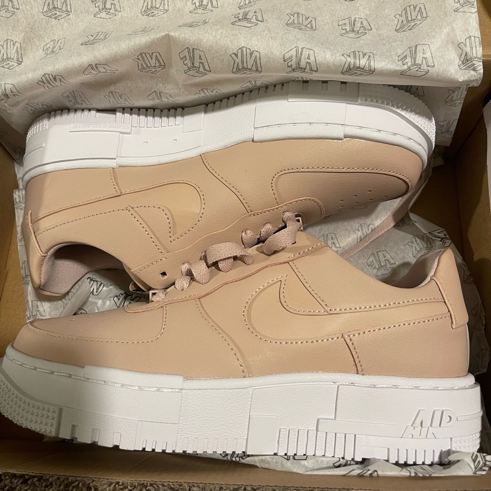 Nike AF1 pixel womens size 7